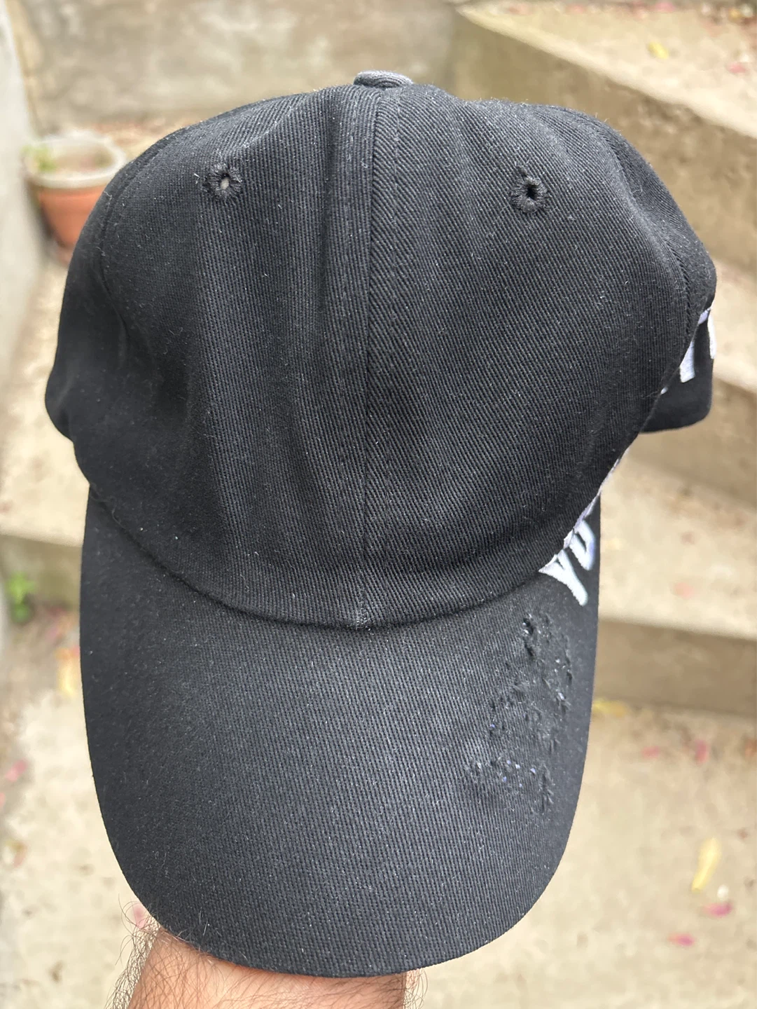 Black Baseball Cap - photo 2