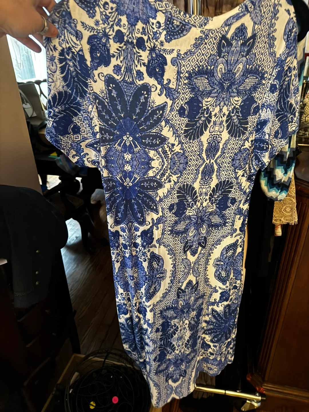 Klozlyne Blue & White Print Short Sleeve Dress Size M