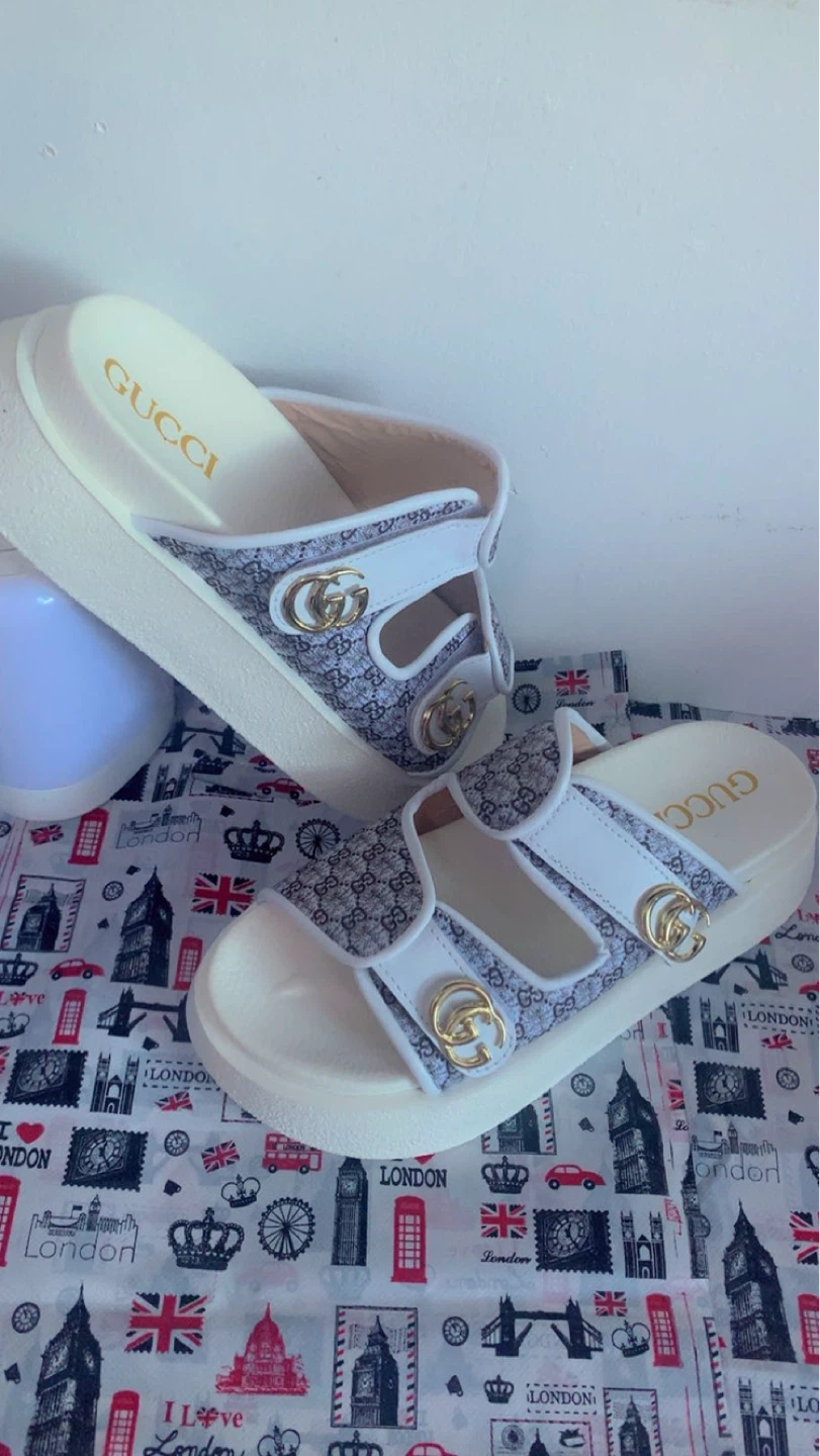 Gucci Slides - photo 2