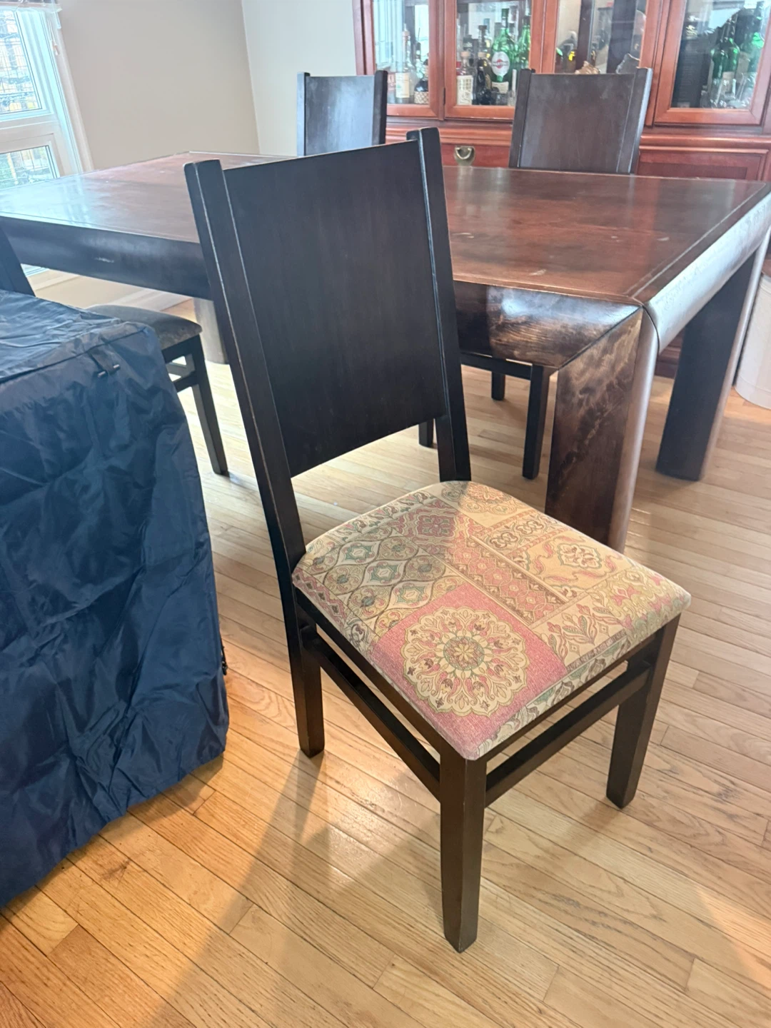 Urban Barn Solid Acacia Wood 8 Seat Dining Set - photo 5