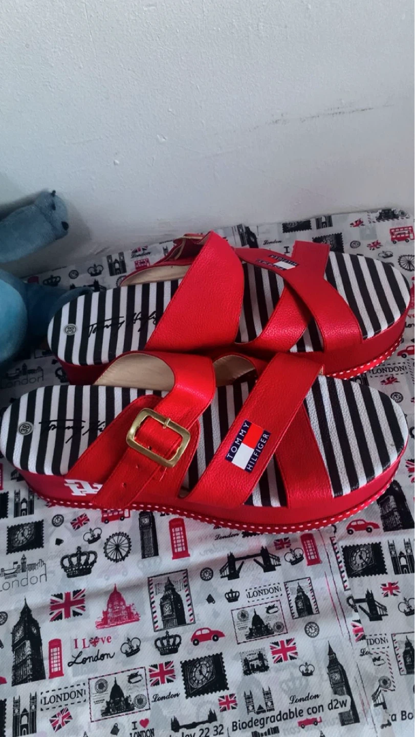 Tommy Hilfiger Red Platform Sandals Size 38 - photo 2