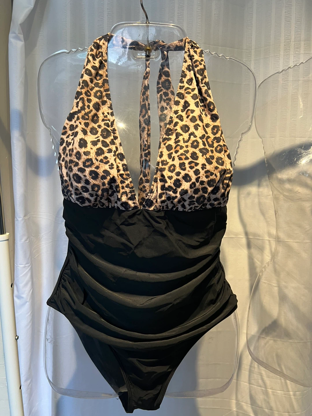 (New) Women's Leopard Print Halter Swimsuit