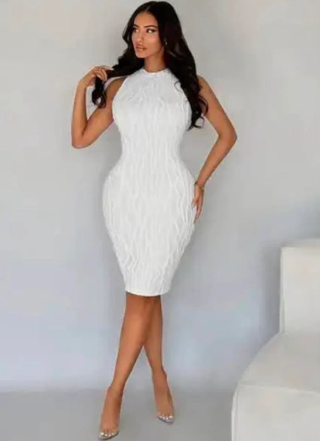 White Textured Sleeveless Midi Dress. Size med
