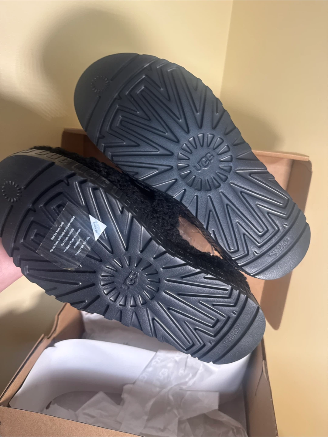 UGG Black Fluffy Slide Sandals - photo 2