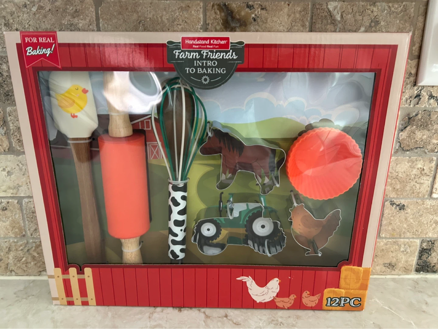 BRAND NEW FARM THEMED BAKING SET (SEE LISTING)