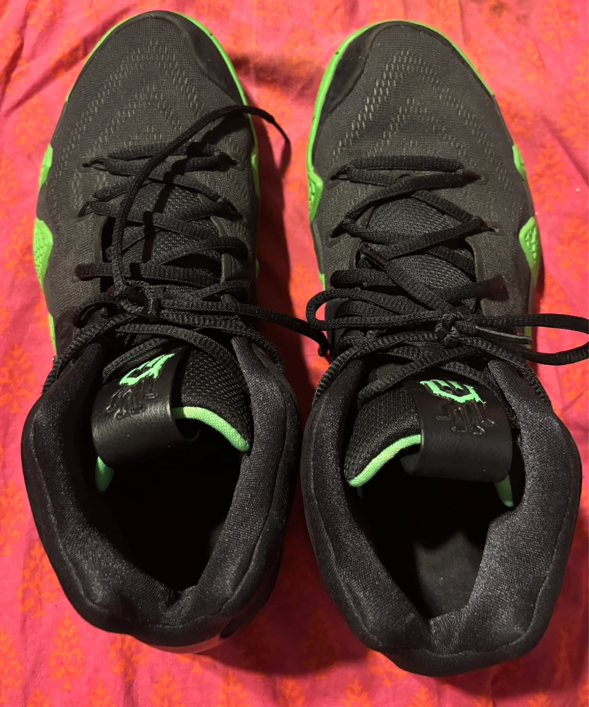 Top quality Nike Kyrie 4 Sneakers (size 10) - photo 3