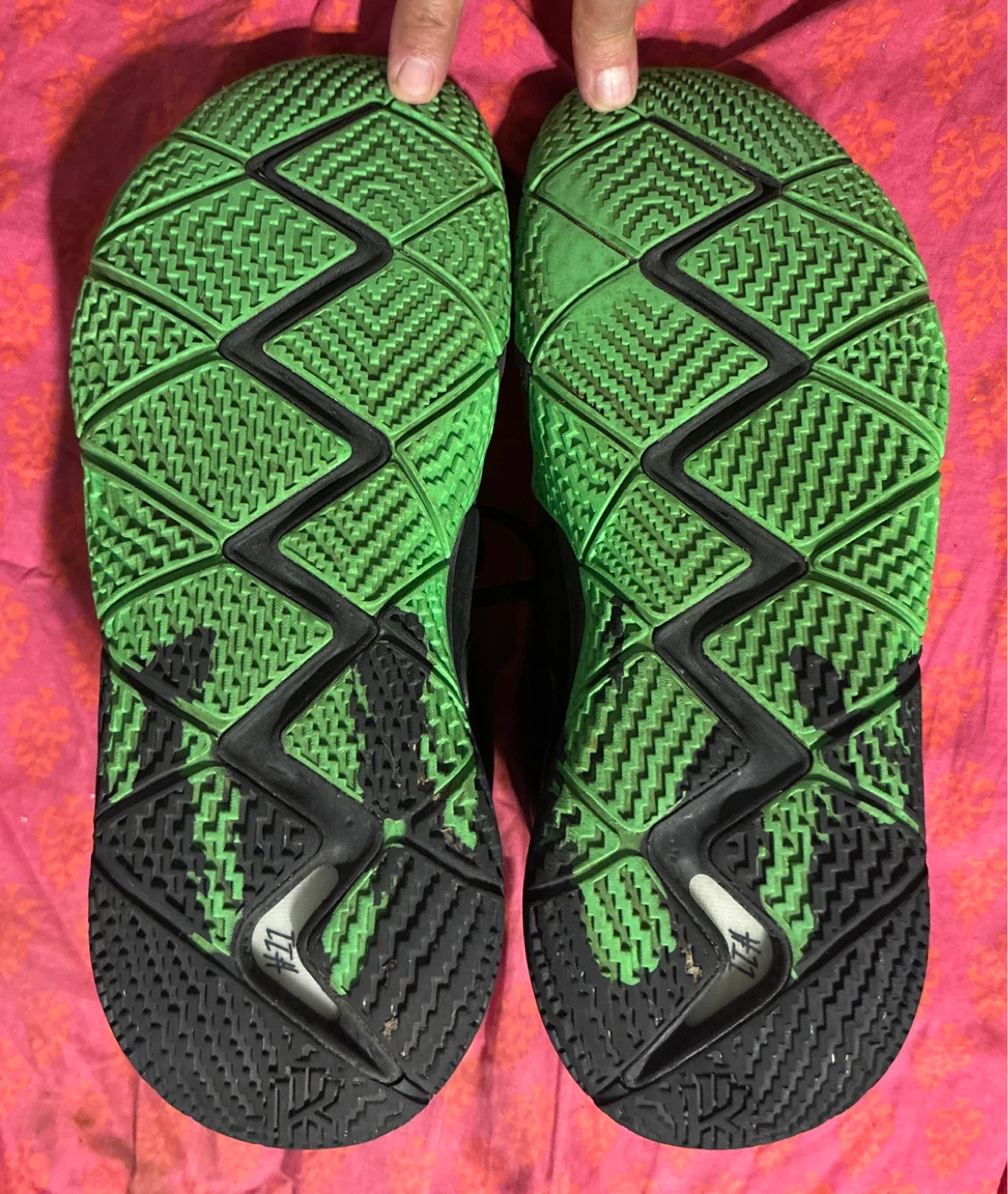 Top quality Nike Kyrie 4 Sneakers (size 10) - photo 5