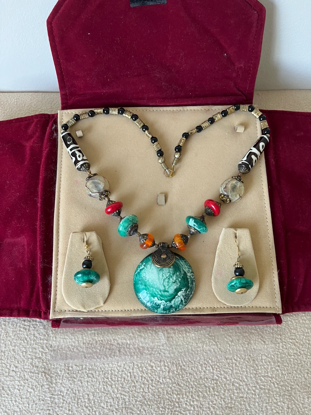 Stone jewellery - photo 3