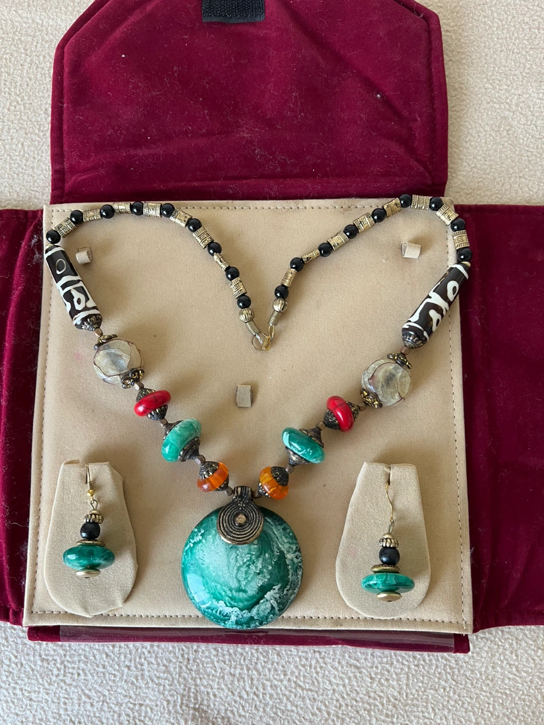 Stone jewellery - photo 4