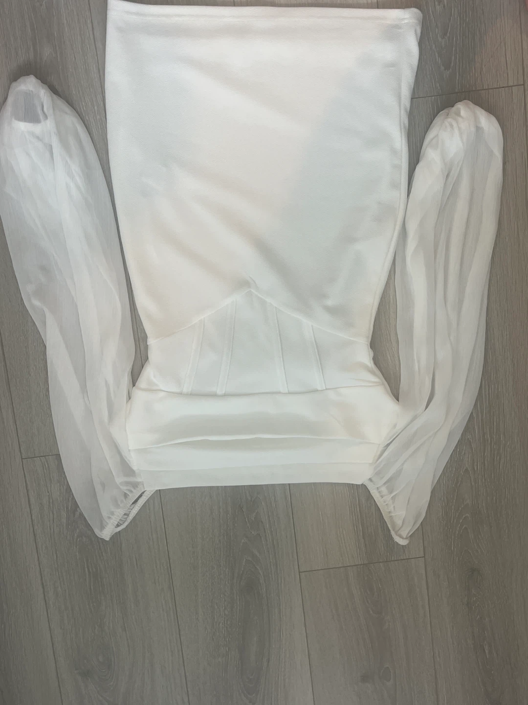 Lisa’s bridal brend Purple prom dress + grad white dress - photo 3