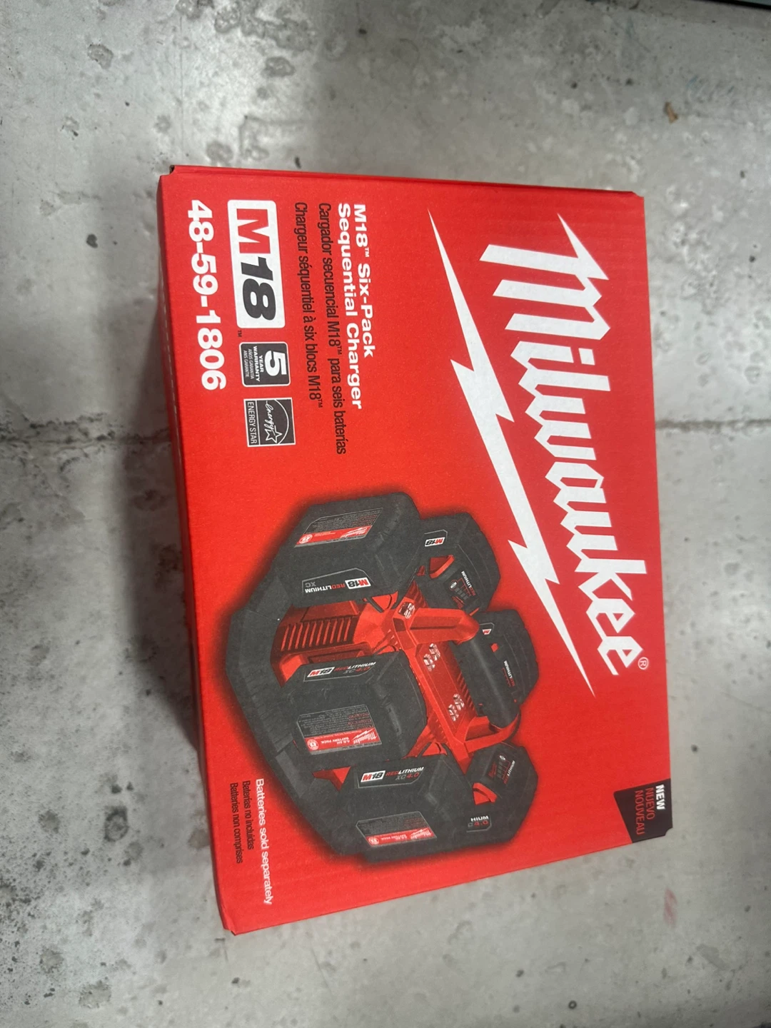 Milwaukee M18 Six-Pack Sequential Charger 48-59-1806