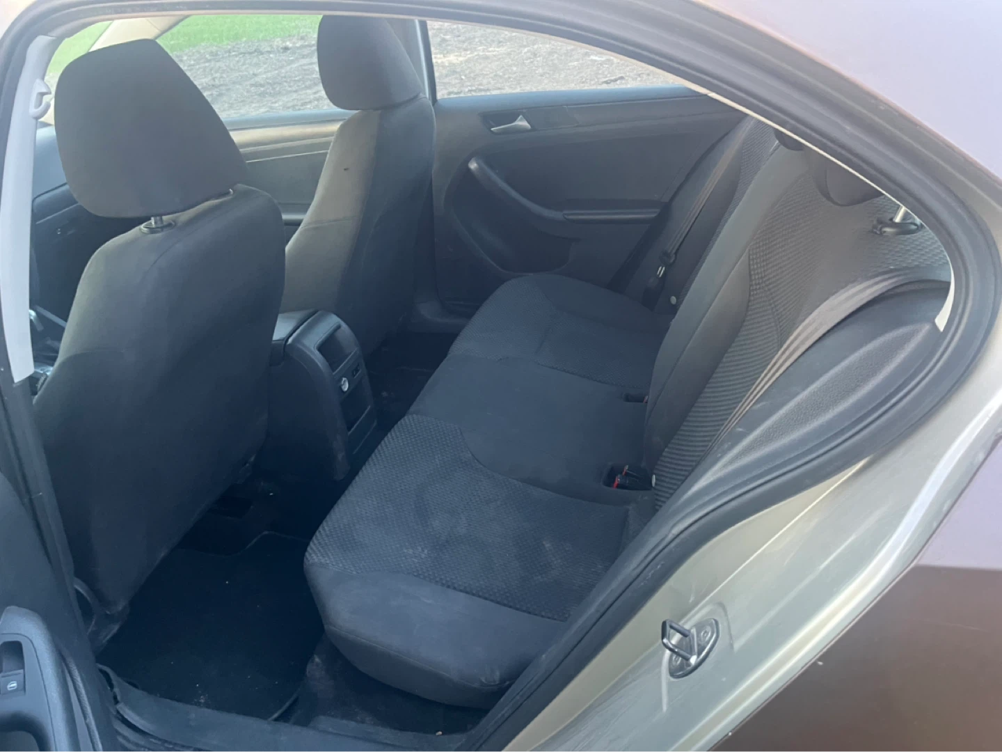 Volkswagen Jetta Sedan - photo 5