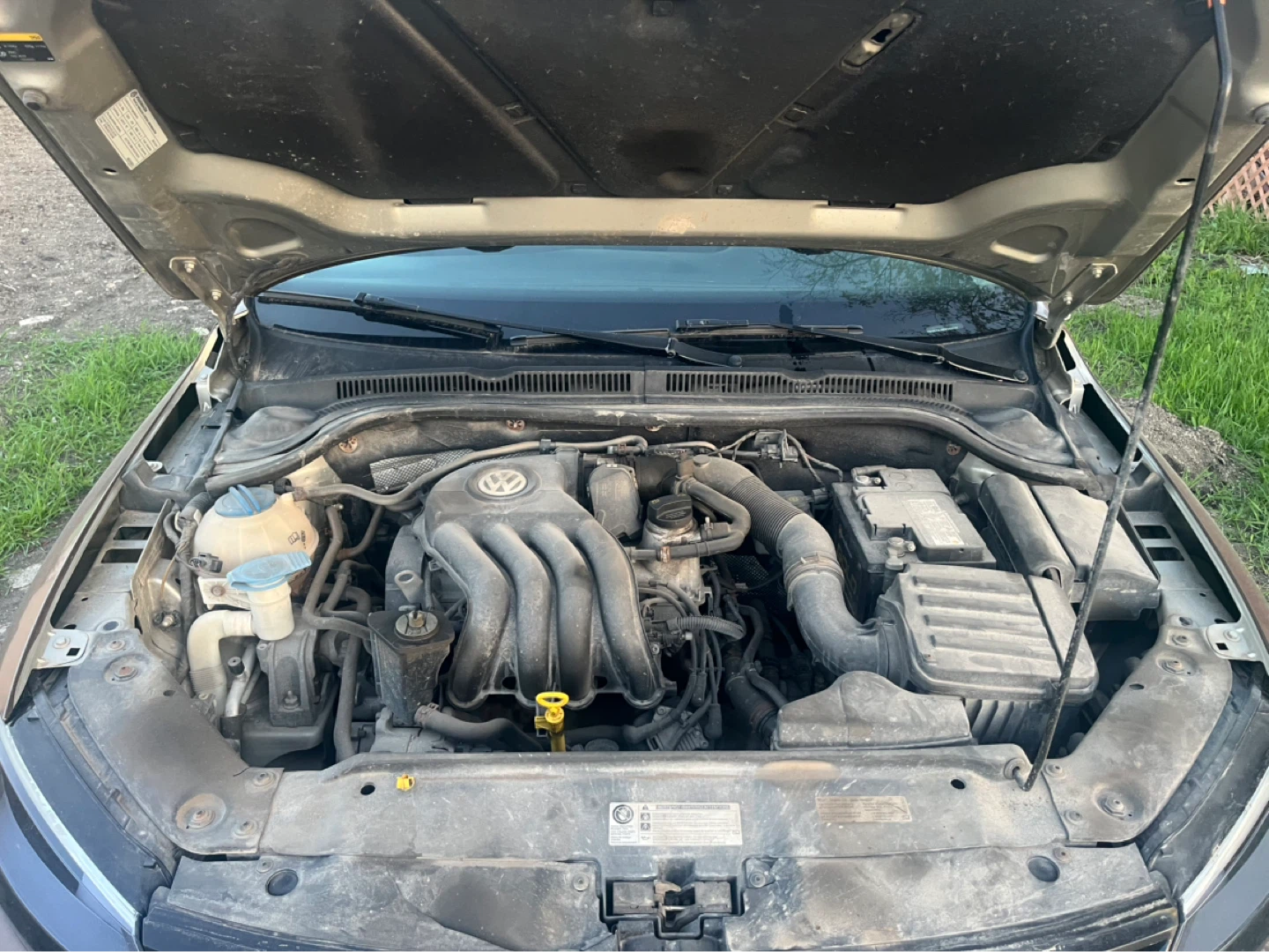 Volkswagen Jetta Sedan - photo 4