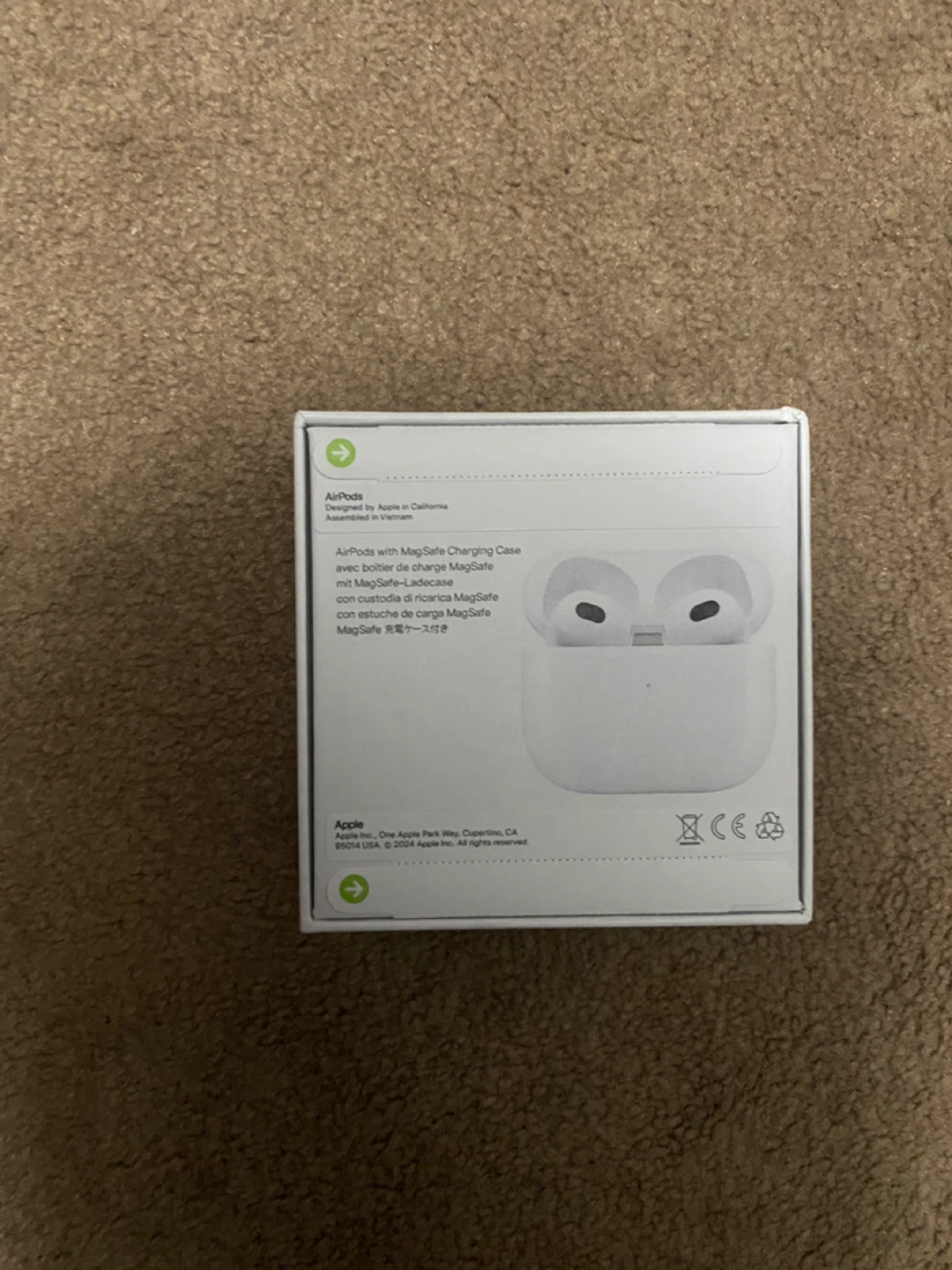 Apple AirPods (3rd Generation) with MagSafe Charging Case - photo 3