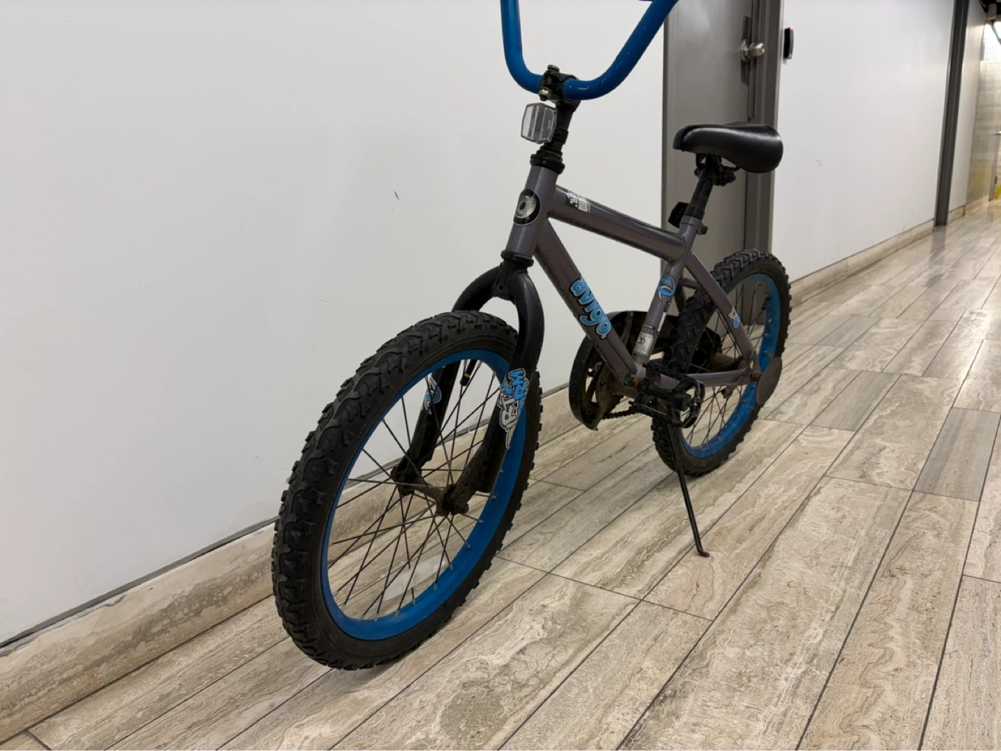 Avigo Grey BMX Bike