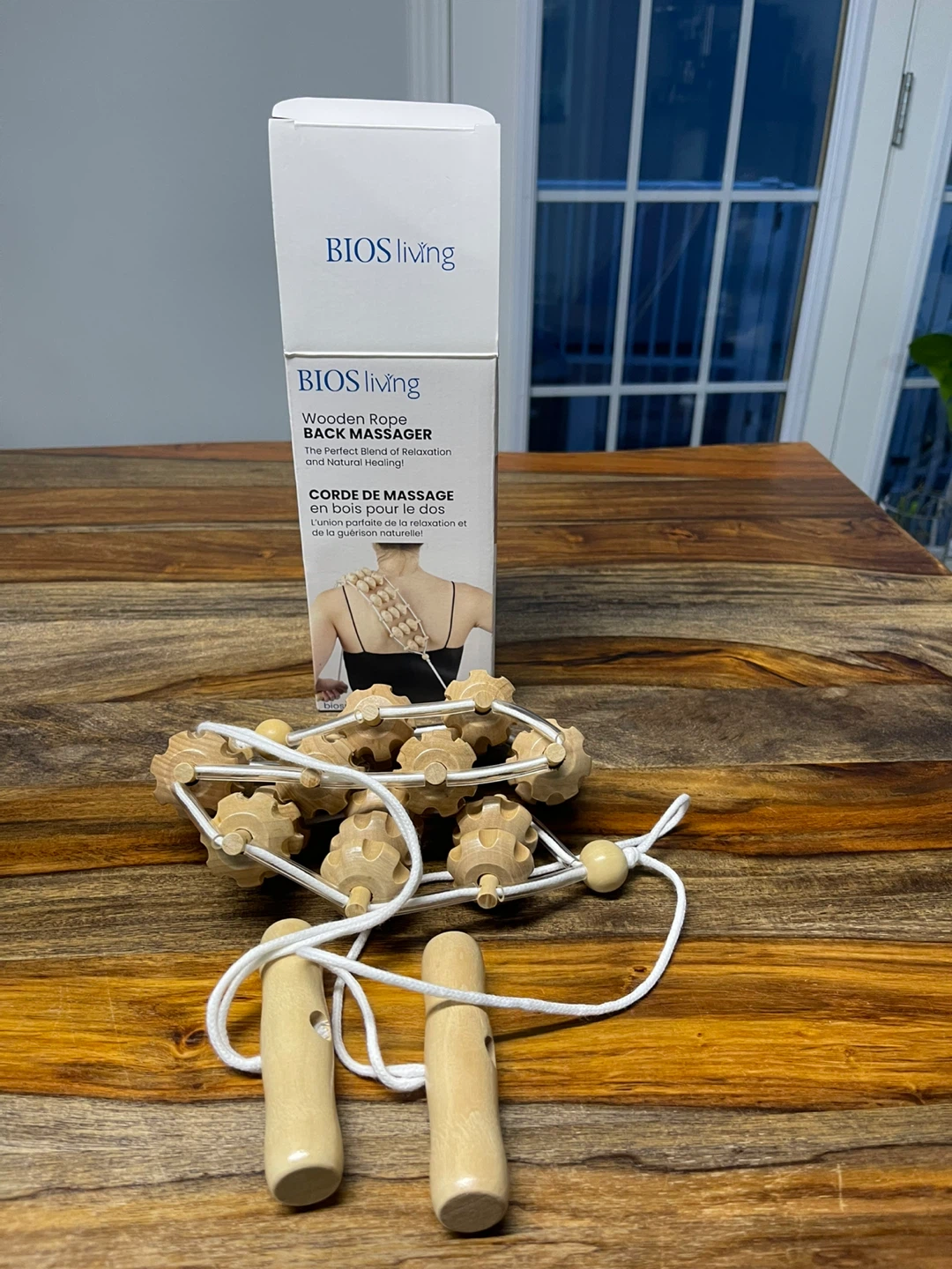 NEW BIOS LIVING Wooden Rope Back Massager - photo 2