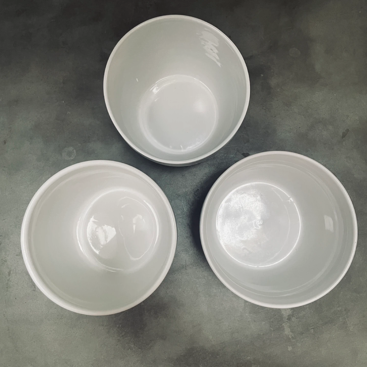 Set of 3 White Ceramic Planters - photo 4