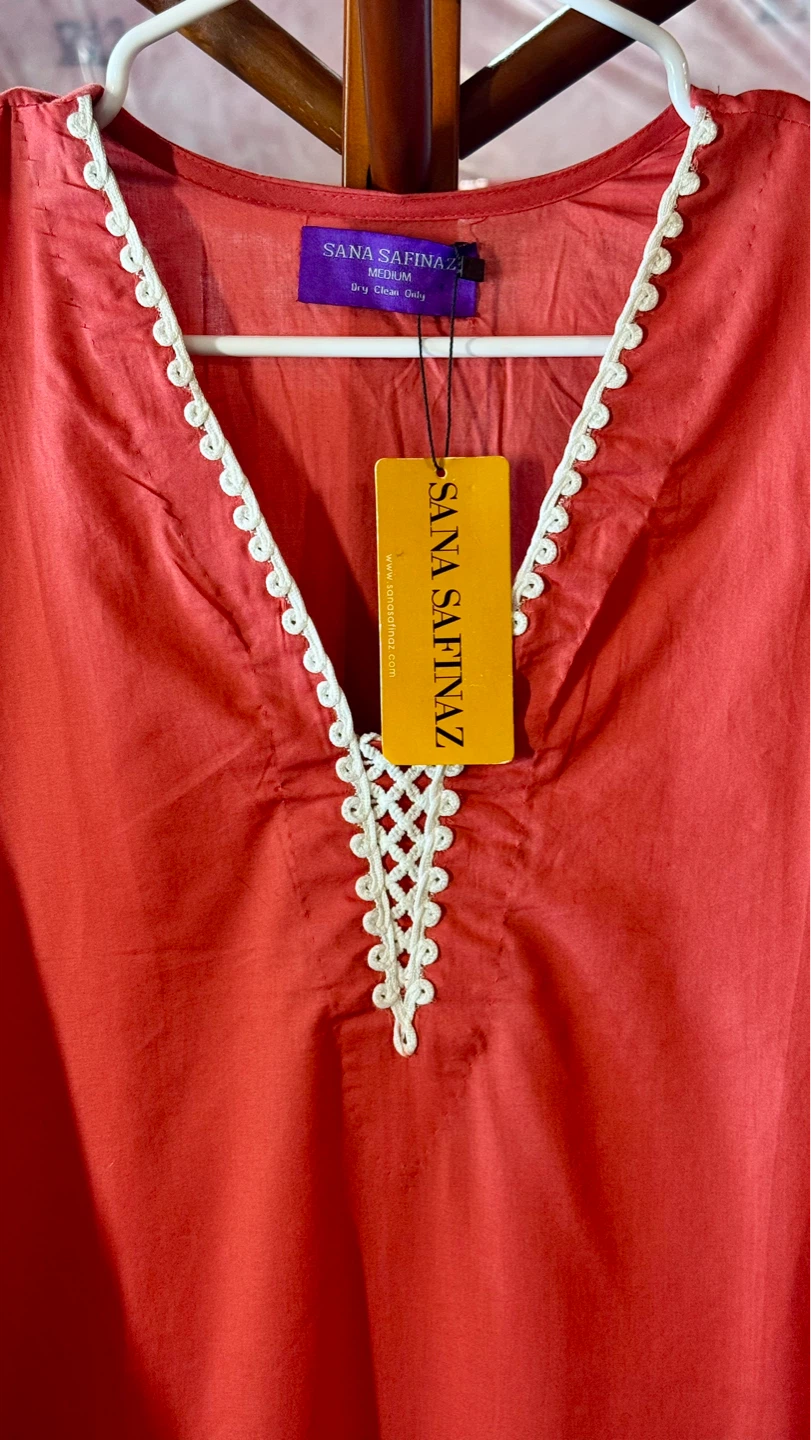 Sana Safinaz Red Embroidered Kurti Medium - photo 2