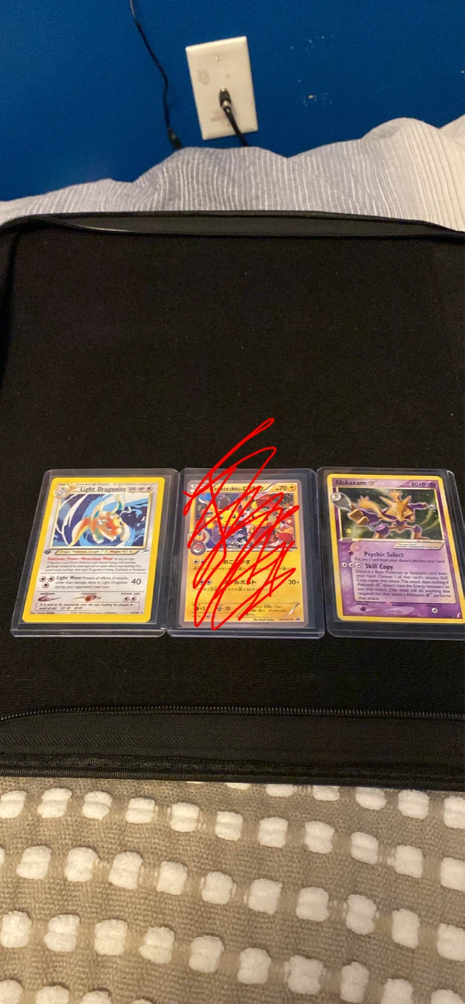 2 vintage Pokémon cards