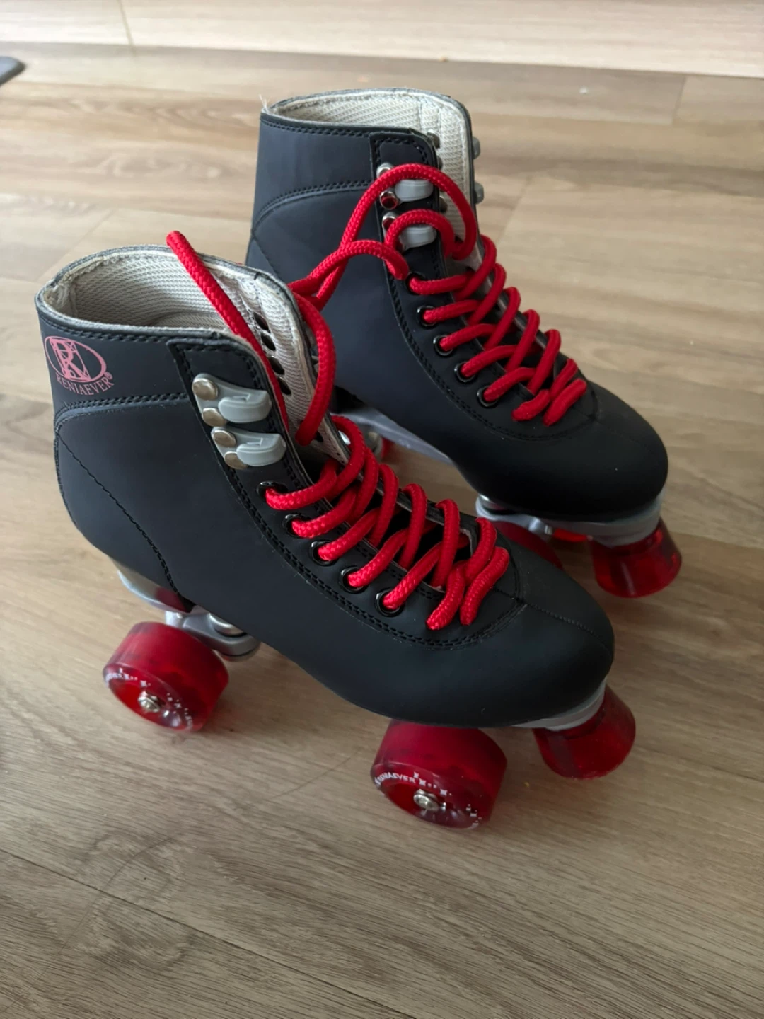 RENIAEVER Black Roller Skates with Red Laces - photo 3