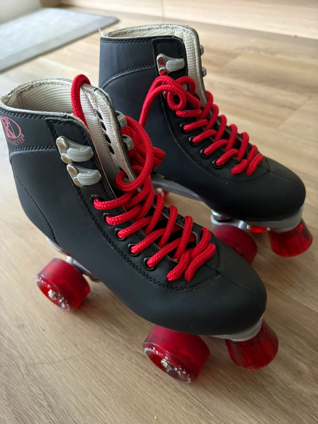 RENIAEVER Black Roller Skates with Red Laces - photo 2