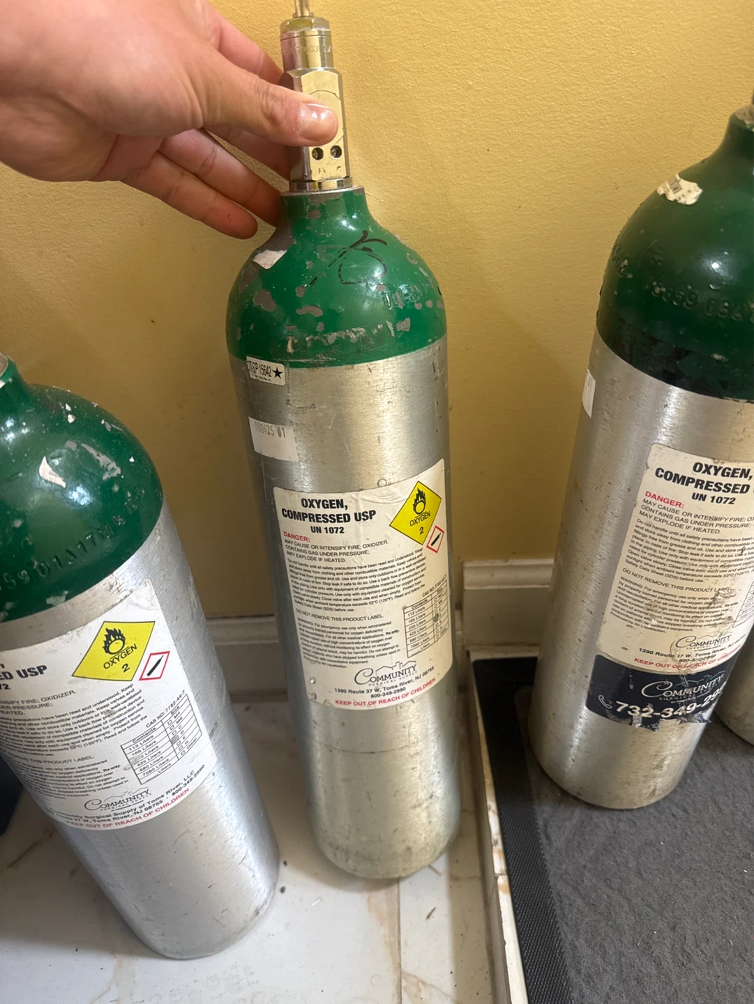 Oxygen Compressed USP Cylinder - photo 4