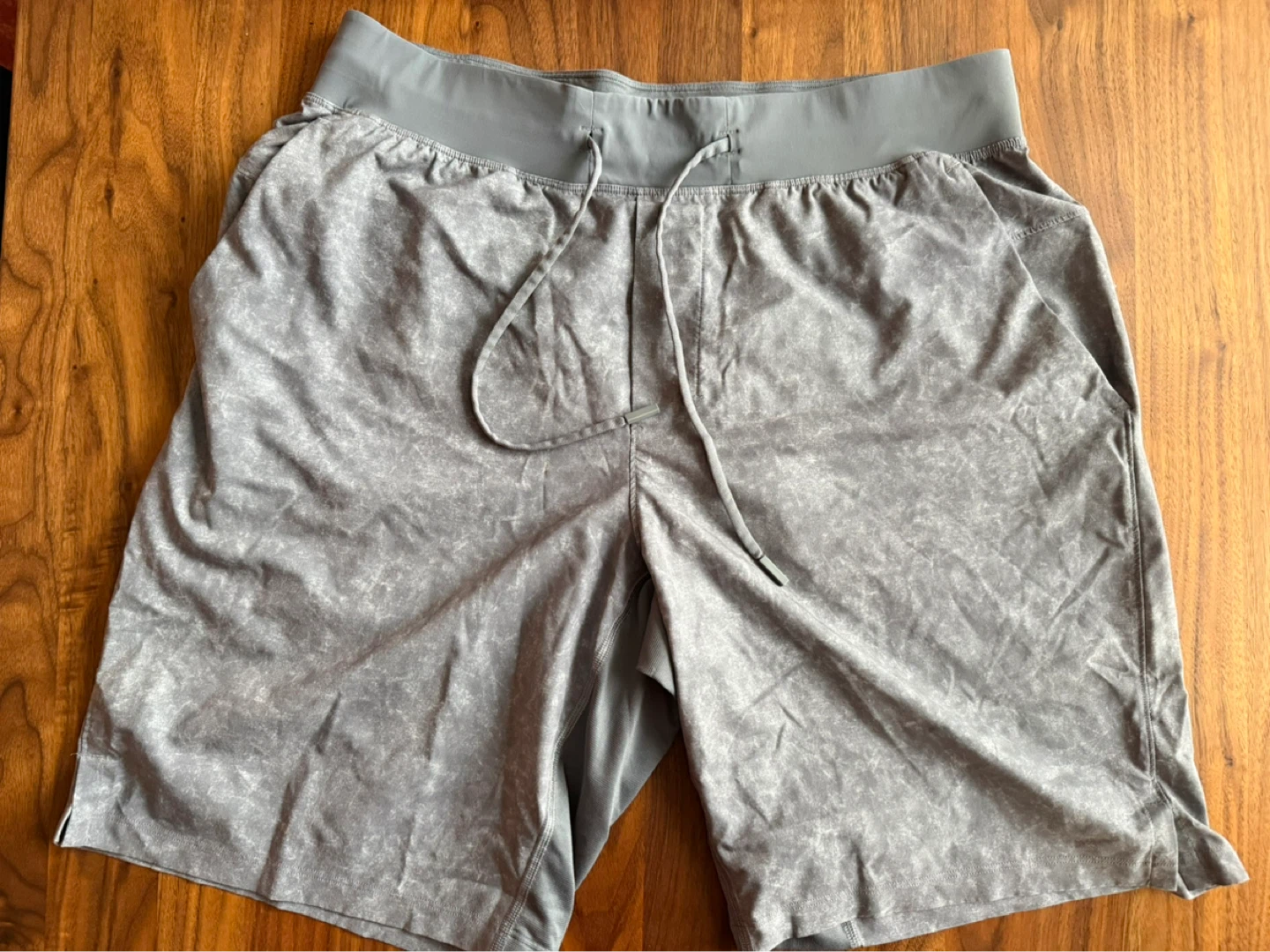 Men's Lululemon T.H.E Short 9” Linerless Large