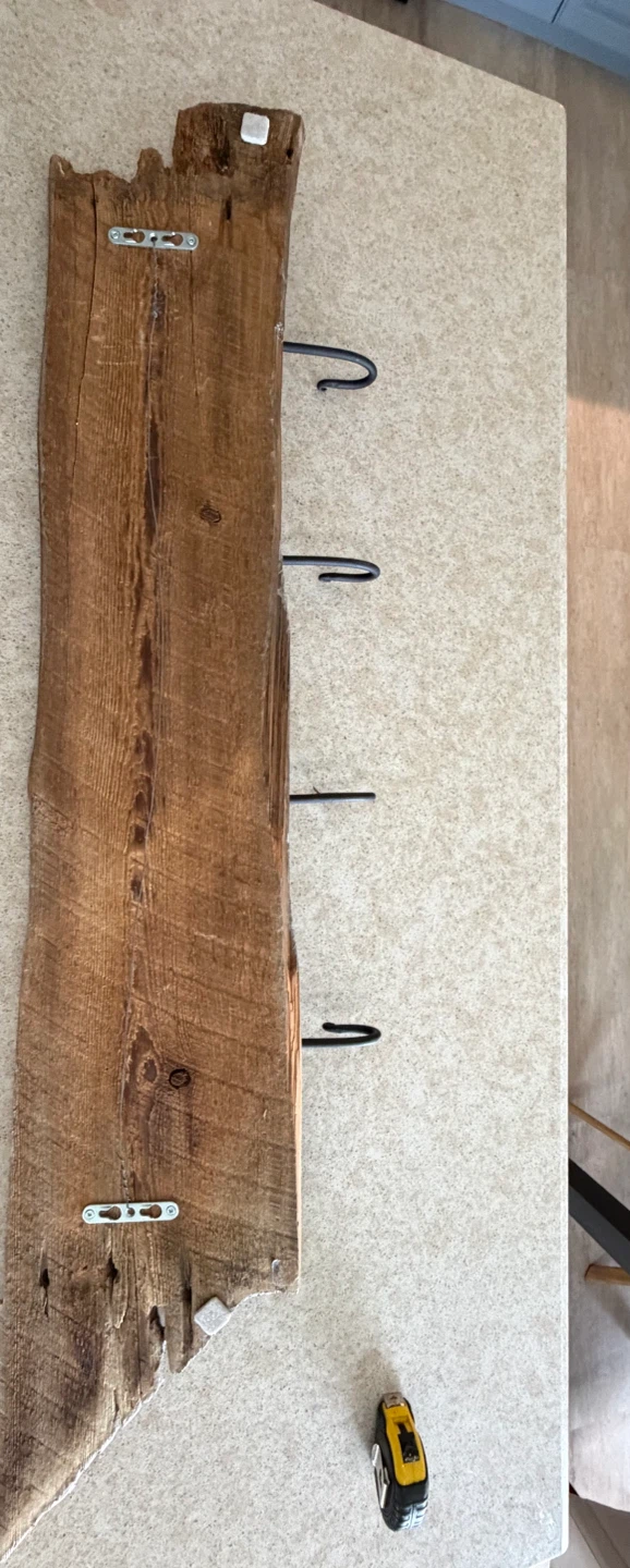 Rustic Wood Wall Hanger with Leaf Accents - photo 3