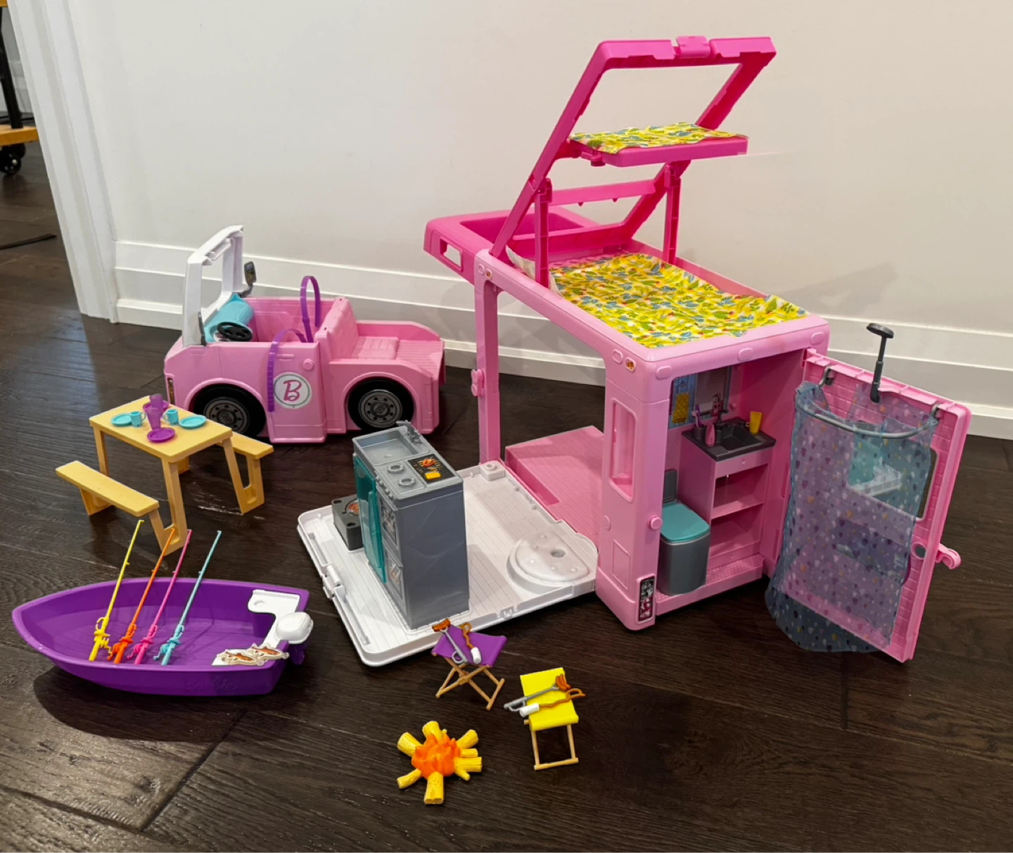 Barbie Dreamhouse, Camper, and Boat Playsets - photo 4
