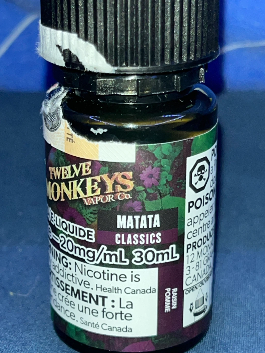 Twelve monkeys, Matada (apple and grape). vape juice