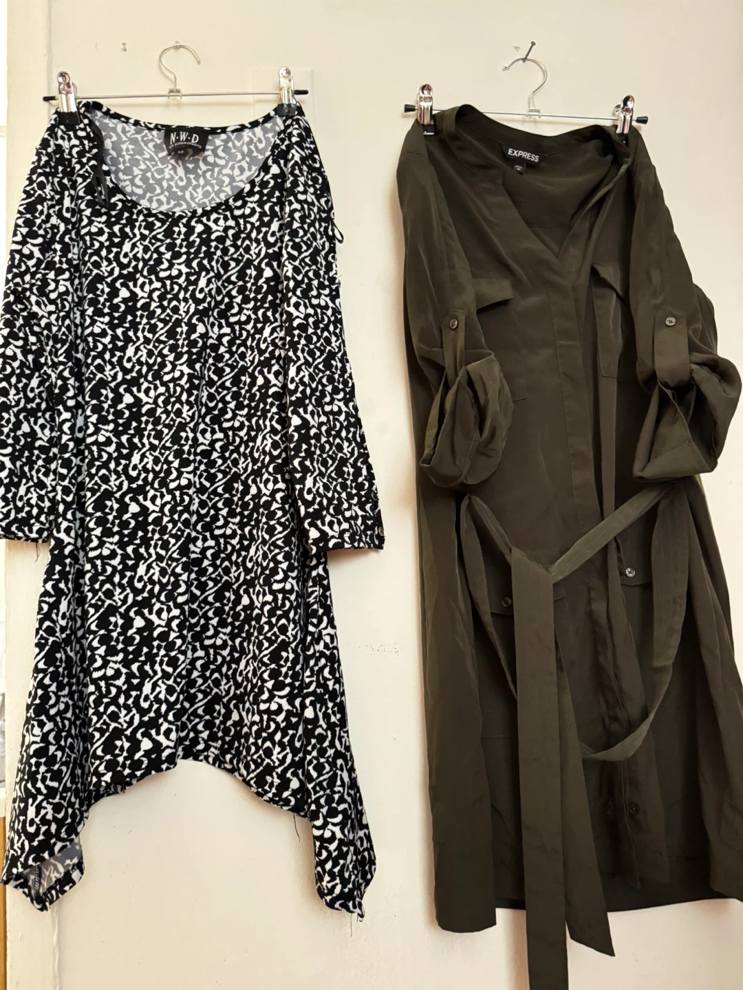 N.W.D Black & White Pattern Tunic & Express Olive Dress - photo 3