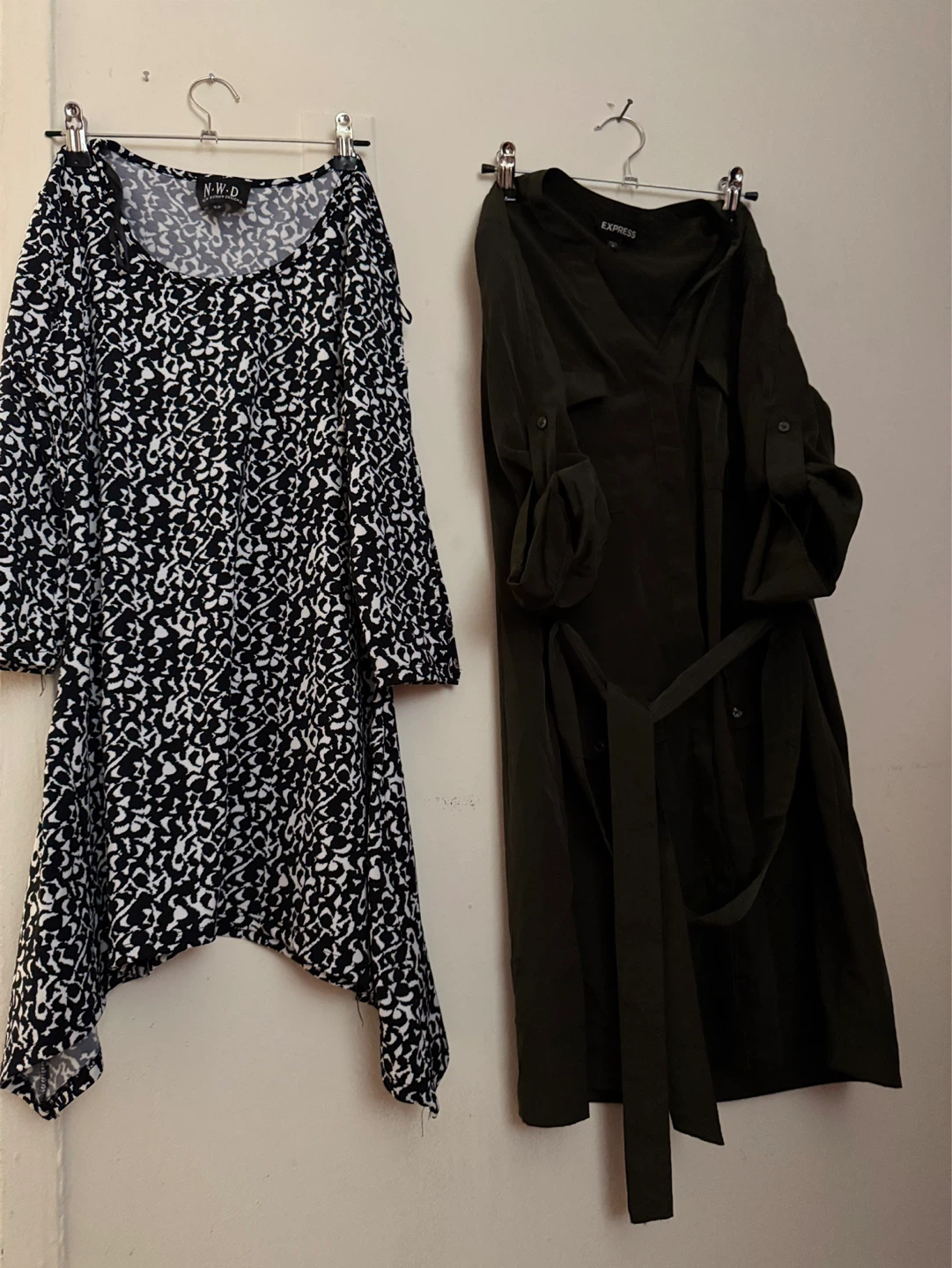 N.W.D Black & White Pattern Tunic & Express Olive Dress - photo 2