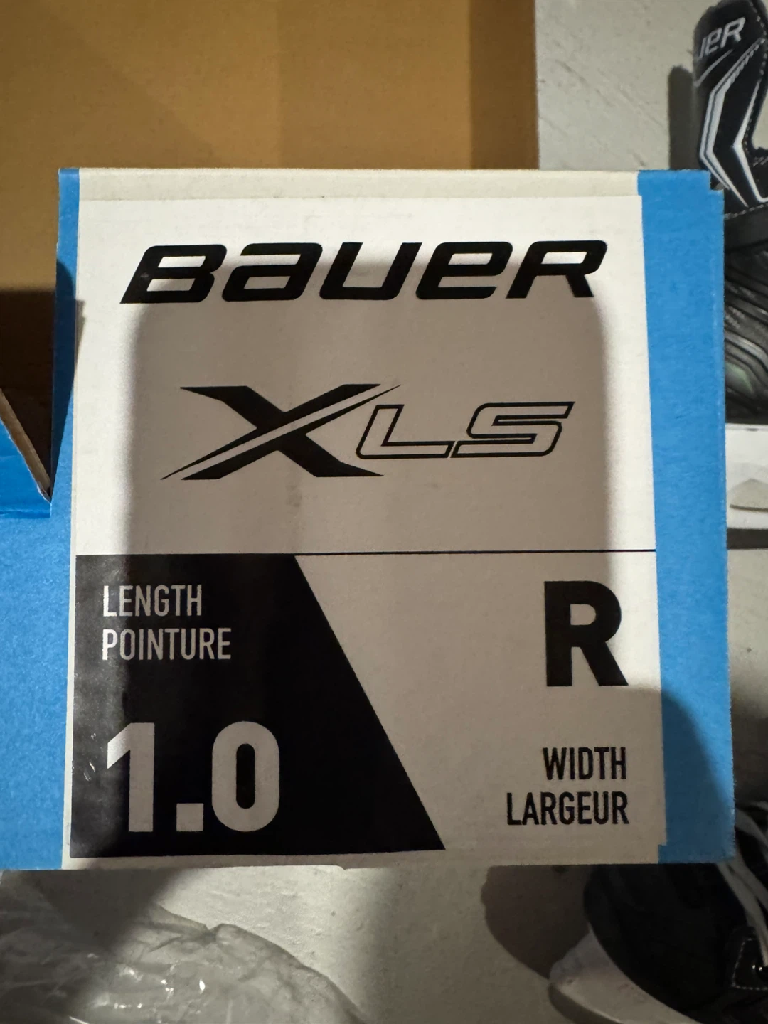 Bauer XLS Youth Hockey Skates Size 1.0 R - photo 2