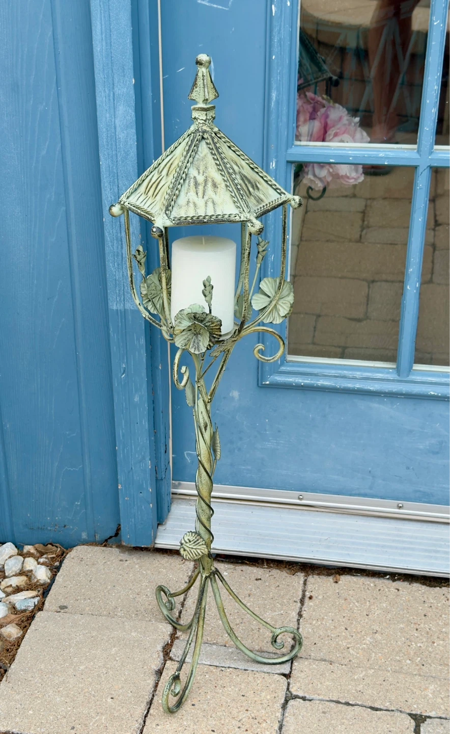 CUTE INDOOR/OUTDOOR CANDLE STAND