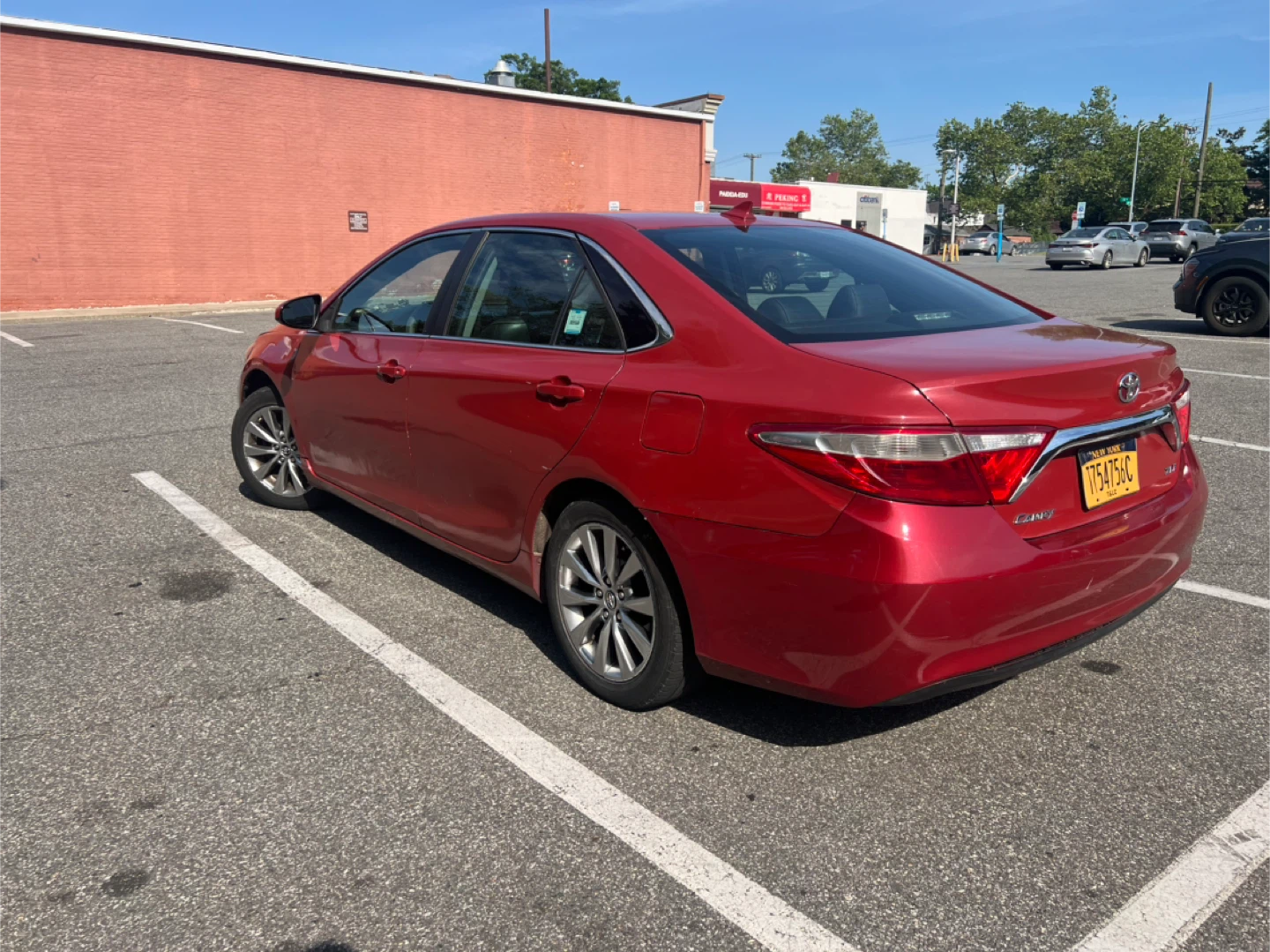2017 Toyota Camry XLE - 4D Sedan - photo 3