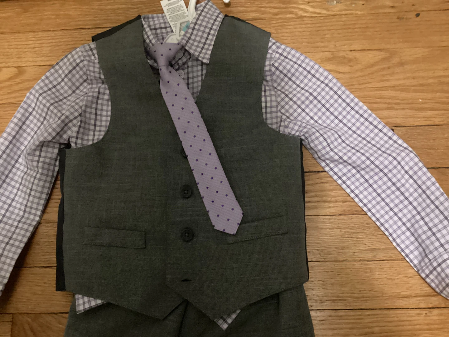 Size 5 boys Van Heusen Boys 4-Piece Suit Set Size 5 - photo 2