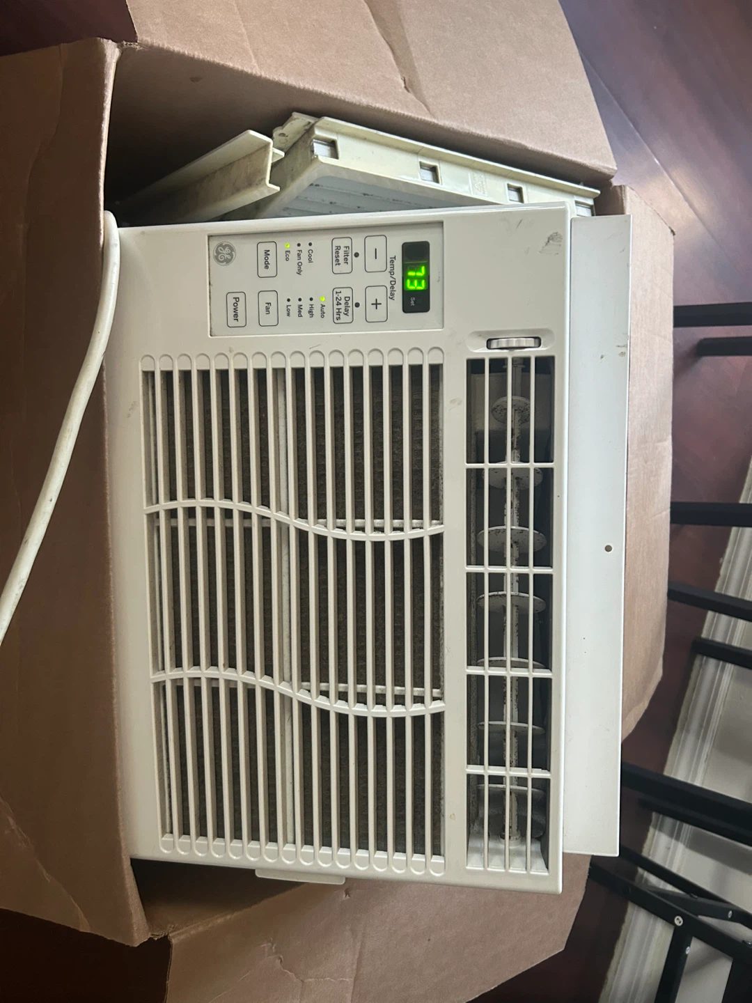 GE Window Air Conditioner - photo 3