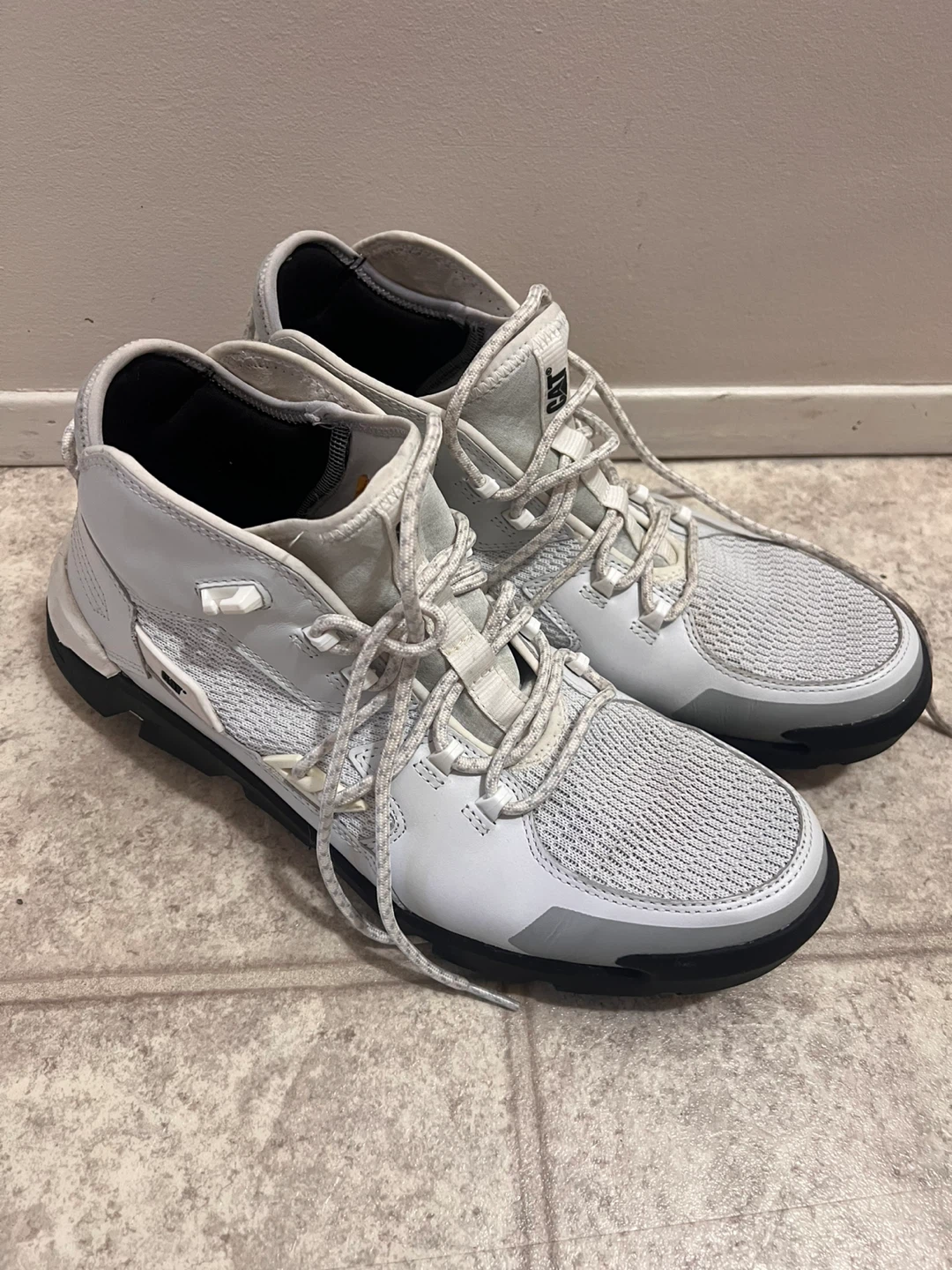 CAT Caterpillar Men's Mid-Top Boots Size 11
