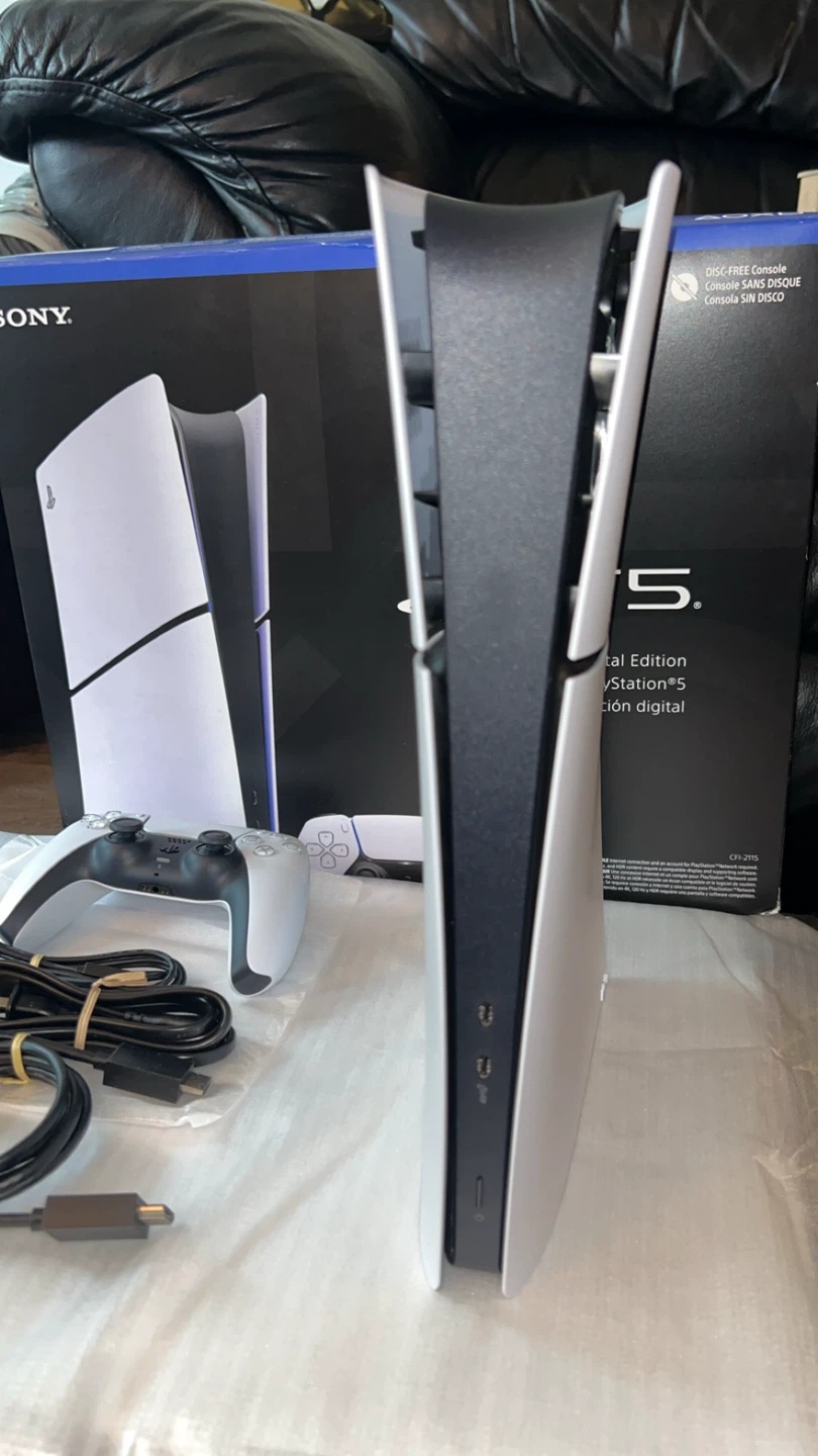 BRAND NEW Digital Edition Console/controller station - photo 2