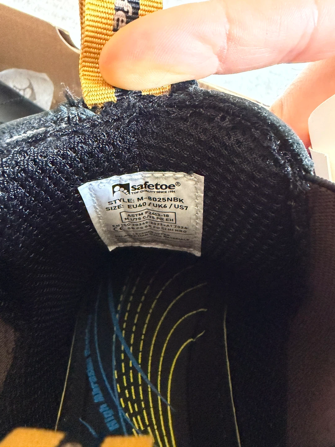 Safetoe Black Safety Boots - Size EU40 / UK6/US7 - photo 4