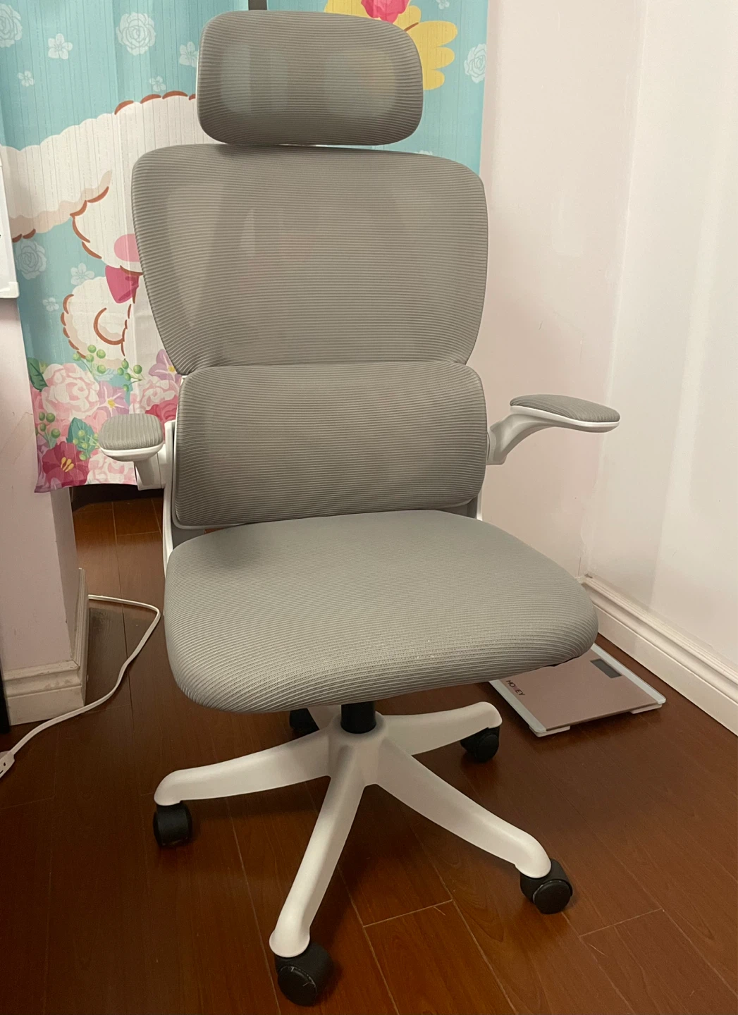 Ergonomic Office Chair White Mesh