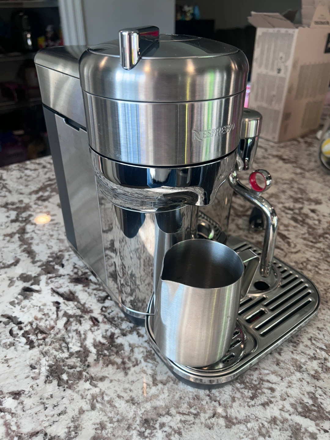Nespresso VertuoPlus Coffee Machine with accessories and coffee - photo 2
