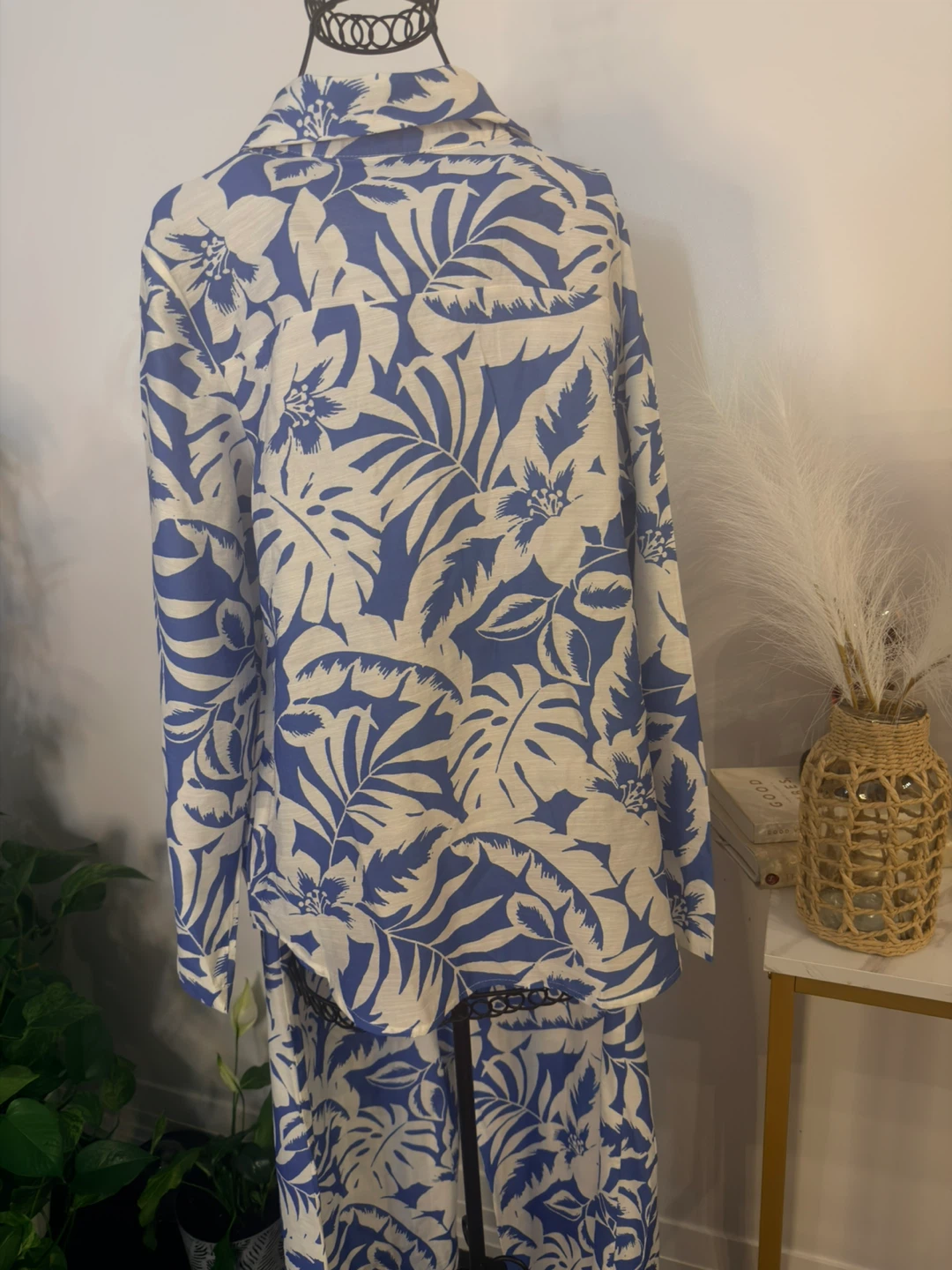 Blue & White Floral Jumpsuit- perfect for summers - photo 4