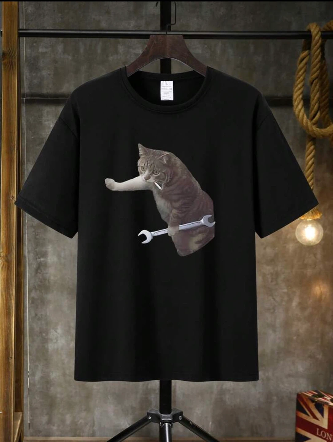 New cat print t-shirt