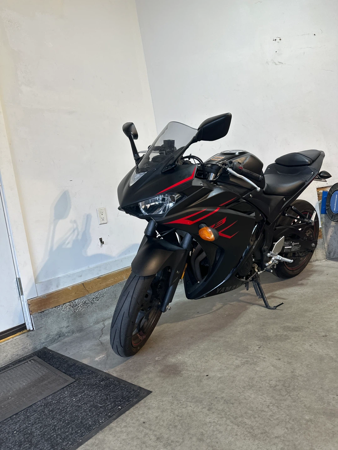 Yamaha R3 Motorcycle