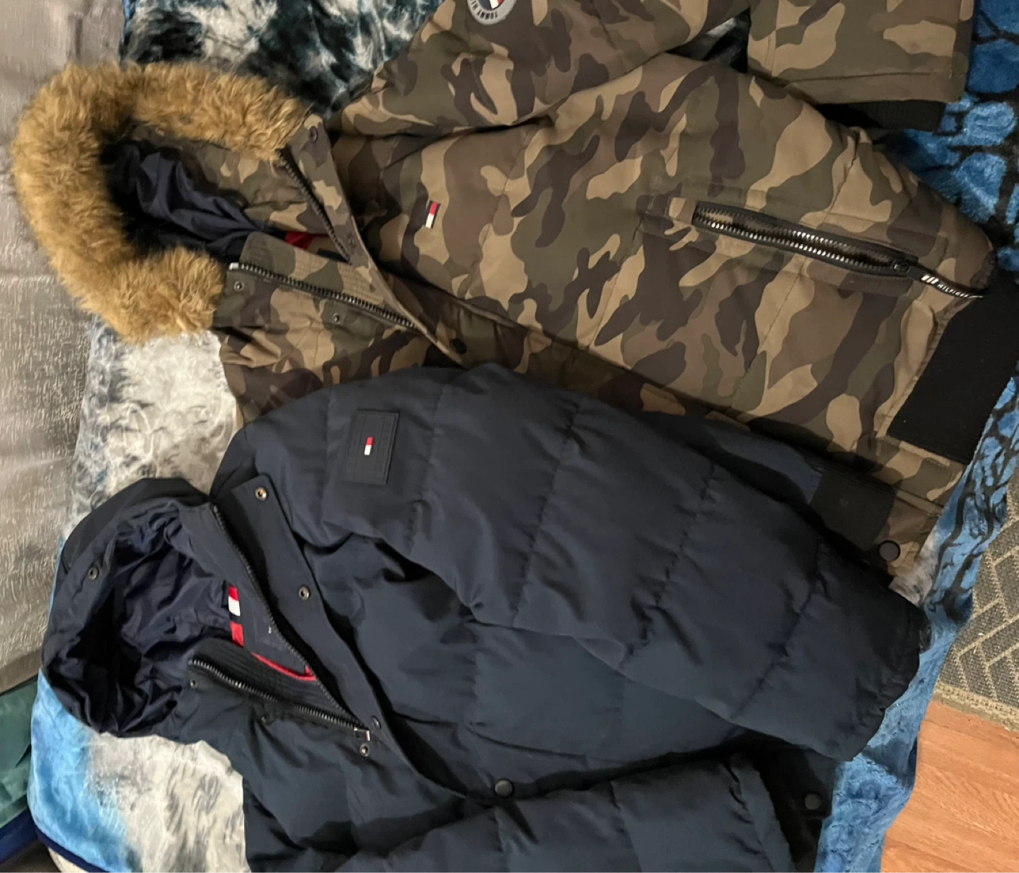 Tommy Hilfiger Puffer Jackets - Navy & Camo