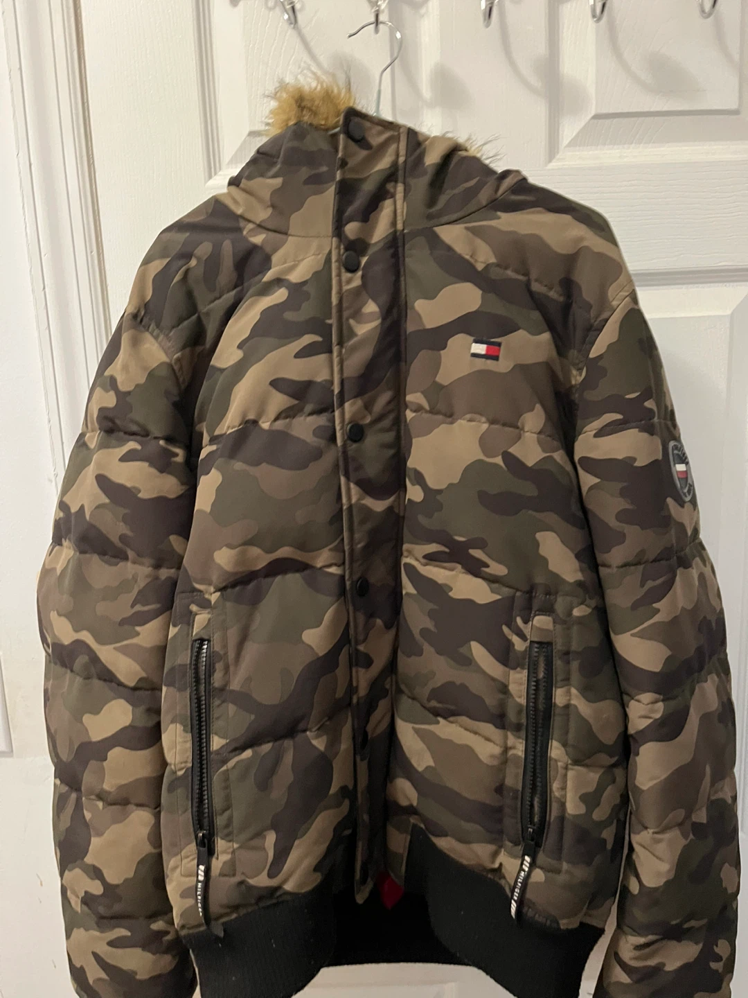 Tommy Hilfiger Camo Puffer Jacket - photo 2