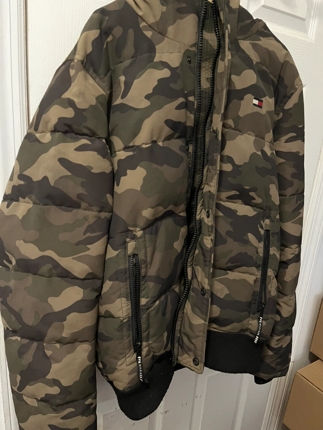 Tommy Hilfiger Camo Puffer Jacket - photo 3