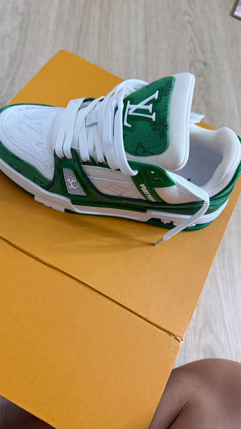 Louis Vuitton Green & White Sneakers - photo 2