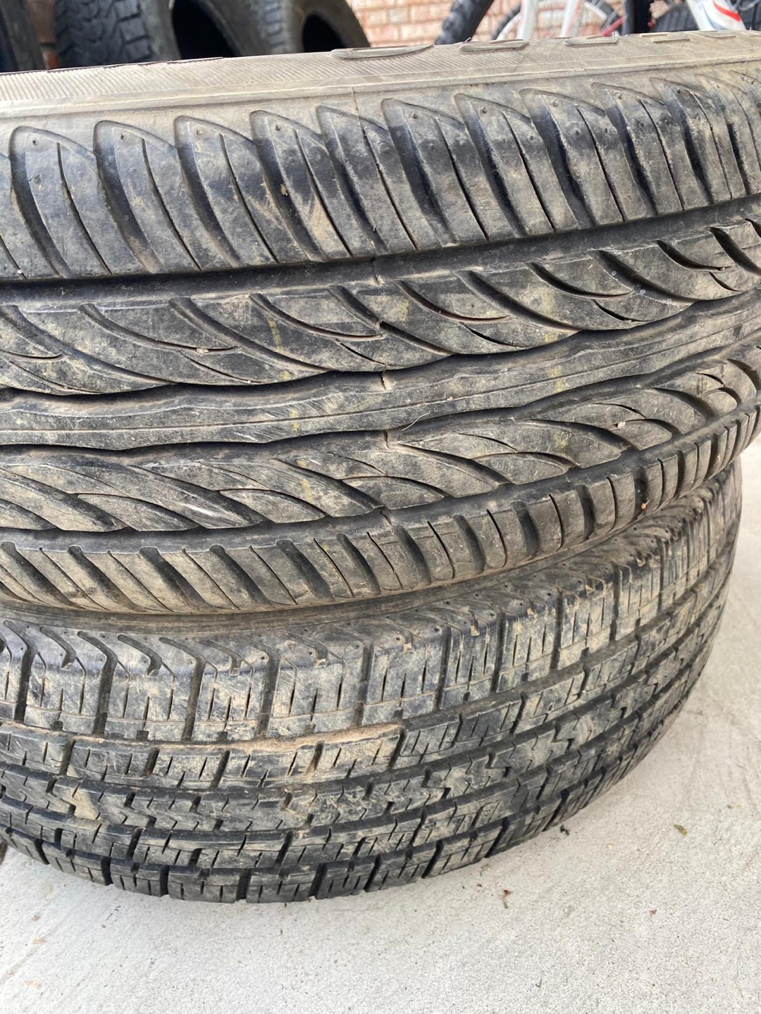 TWO tires for sale, 185/65/15 - photo 4